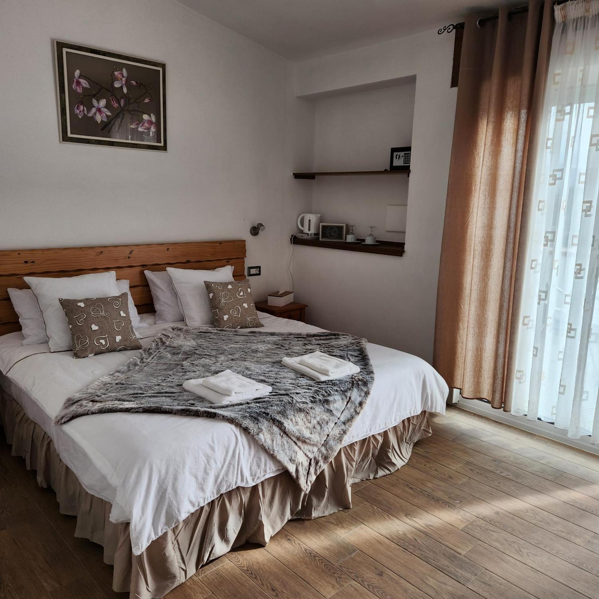 Iloghe Di Marras Hotel Loculi Luaran gambar